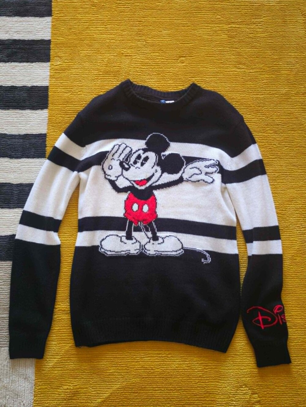 Disney x H&M Mickey Mouse sweater